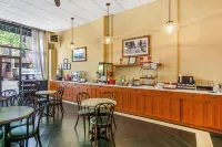 先鋒廣場貝斯特韋斯特優質飯店 - 早餐