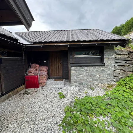 Cozy and family-friendly mountain cabin