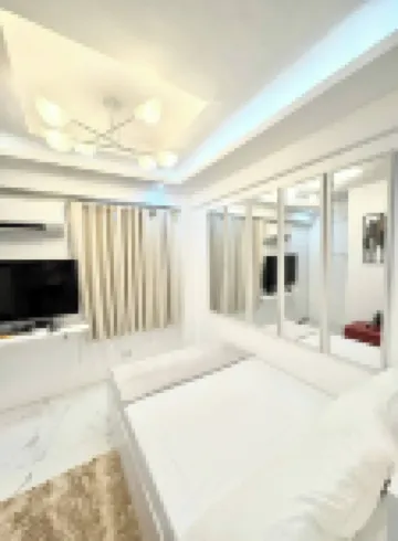 Budget Loft-type condo in Uptown CDO Hotels in 