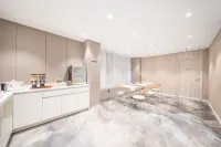 Gyeongsan Jinliyang Glam Hotel (Glam)