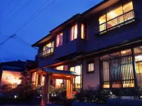 Hamanoji-Rinkoan Hotels near Kumihama Station