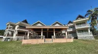 Mersing Beach Resort Hotels in Tenglu