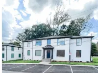 Cute 2 BR Condo Downtown Homewood Hotels in Homewood