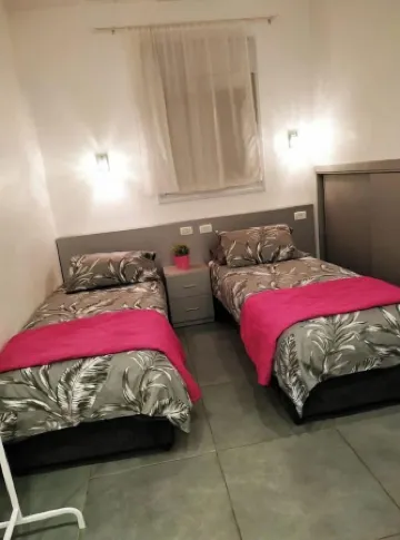 Splendid renovated 3-room apartment WIFI A/C terrace