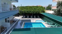 Azak Blue Otel - شاطئ