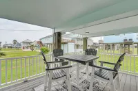 Steps from Gulf Freeport Home with Water Views - WiFi