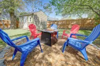 Lovely Morehead City Home w/ Fire Pit & Gas Grill - Pet friendly
