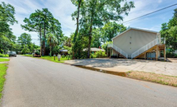Universities, Parks & More: Getaway in Tallahassee