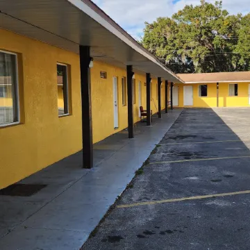 OYO Superior Budget Inn Bartow Отели в г. Бартоу