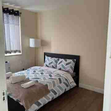 Beautiful 2 Bed Apartment Cricklewood Rooms