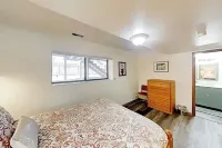 Mountain Hideaway - Hot Tub, 3 Living Areas, 5 min. to Shop/Ski