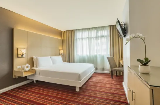 เซนต์ไจลส์ มากาตี โรงแรมใน