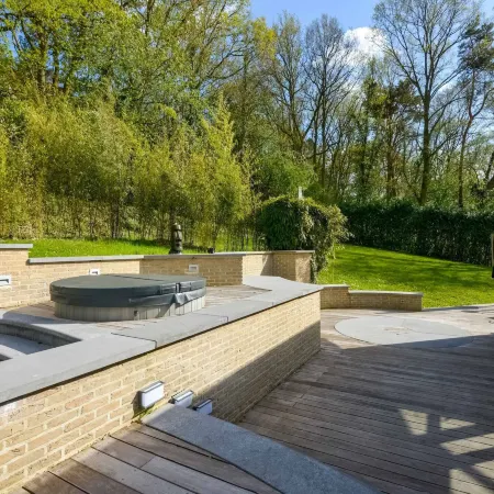 Picturesque Villa with Swimming Pool