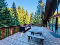 A-Frame Chalet Near Mount Rainier, Sauna, Sleeps 12