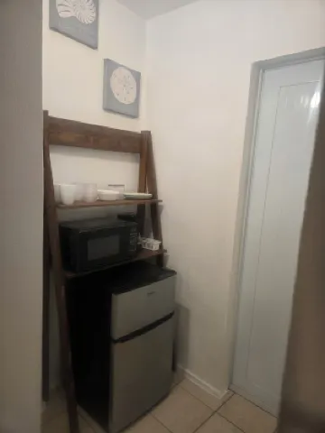 HighTide Guesthouse Apartment #7