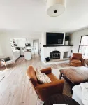 4 bed 2 1/2 bath home - easy hwy access