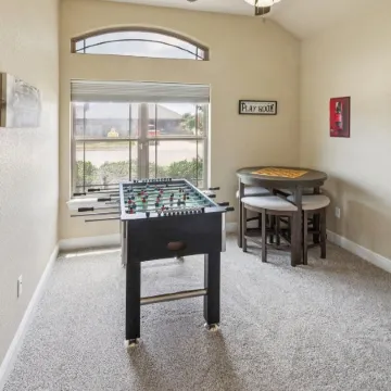 Gorgeous 4br Dakota Springs Home 3 Bedroom Home