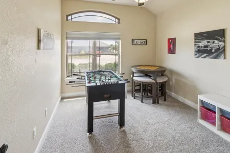 Gorgeous 4br Dakota Springs Home 3 Bedroom Home