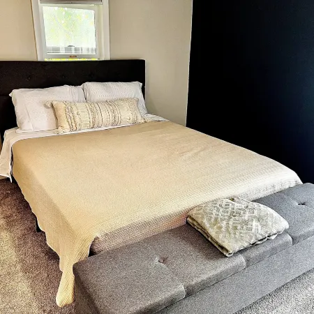 Syracuse Vacation Rental free Parking,near SU,town