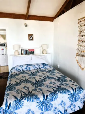 TeRito Lagoon Beachfront Villa