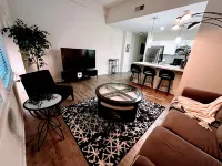 A Robin’s Nest with FREE parking in the heart of downtown Indianapolis.