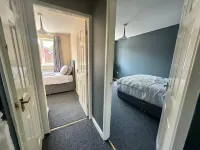A 3bed house, about 25mins drive to Cheshire Oaks, UK's largest Designer Outlet Hotels in Runcorn