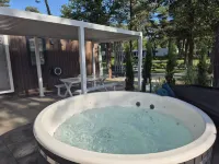 Casa Sallandia Met Outdoor Wellness! Hotels in Haarle