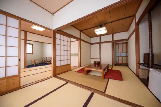 Yufuin Ryokan Okaeri