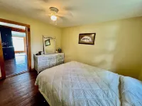 Private Island Oasis in the middle of Beautiful Lake Manitou Hotels in Fulton County