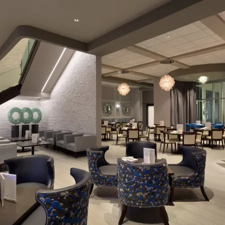 Embassy Suites by Hilton Kansas City Olathe