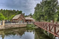 Central Creekfront Spearfish Apt by City Park - Homestays