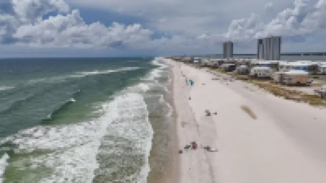 Quiet WHOLE HOUSE btwn the beach and Lagoon with pool, fishing dock, sunsets!!