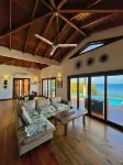 Kathathu del Mar: oceanfront 2 bedroom house with AC, WiFi, hot tub and pool.