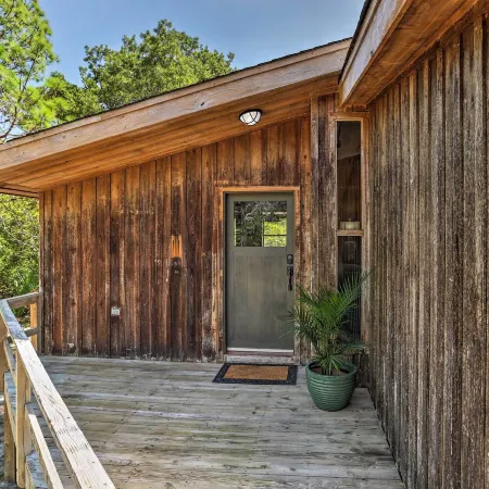 Outer Banks Island Cottage - 1 Mi to Frisco Beach!