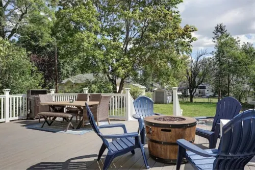 Perfect modern downtown Red Bank Deck and Hot Tub 레드뱅크 호텔