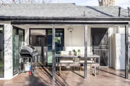 Cozy 1-bedroom house with AC, WiFi in lovely Los Angeles