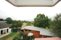 Reitpension Wiesengrund: cozy apartment on a riding and farm Hotels in Angermunde