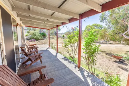 Snowy Mountains Hideaway with plenty of space to relax after a day of adventure.