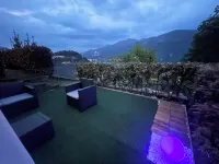 BELLAGIO HOUSE WITH GARDEN & VIEW