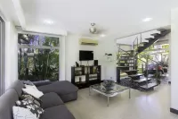 Beautiful Villa w/private pool - 8 min from the beach!