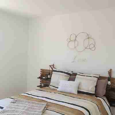 Cosy house, gardens and relaxation. Rooms