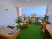 2-bedroom apartment in charming Mombasa with fitness room, WiFi, AC