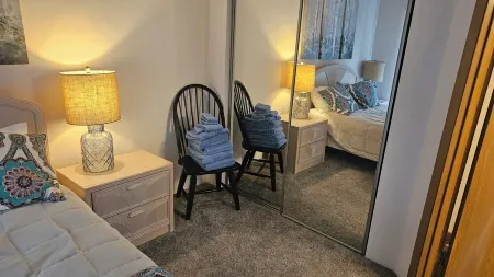 SKI IN - SKI OUT@ SEVEN SPRINGS FRESH TRACKS! AUTUMN FEST GETAWAY! TOP MOUNTAIN