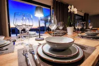 Perfect villa Stressless with beautiful pool in charming Smoković Hotel a Smokovic