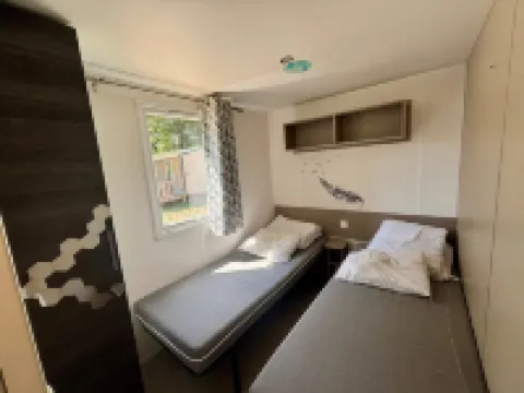 Mobile home in a Siblu campsite in Onzain, 20 minutes from the Beauval zoo Hotels in Veuzain-sur-Loire