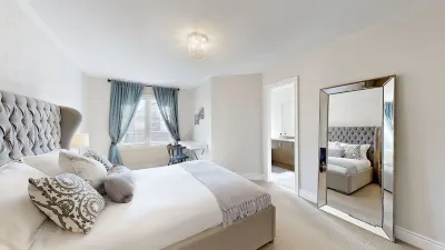 Modern 4-Bedroom Townhouse – Near Wonderland, Vaughan Mills & Hospital Hôtels à proximité de : Civic Centre Resource Library