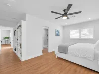 Glendora Route 66 Home Newly Renovated Spacious 4-bedroom with 6 bathrooms Hotels in Glendora
