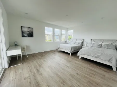 brand new 3-bedroom house in the great park in Irvine