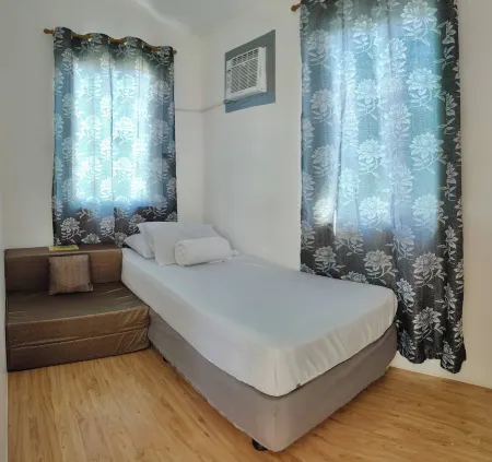 Avida 3-Bedroom Vacation House with Pool Отели рядом с достопримечательностью «Руинс»