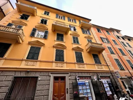 "HEART "Luxury Apartment, in the historical center of chiavari